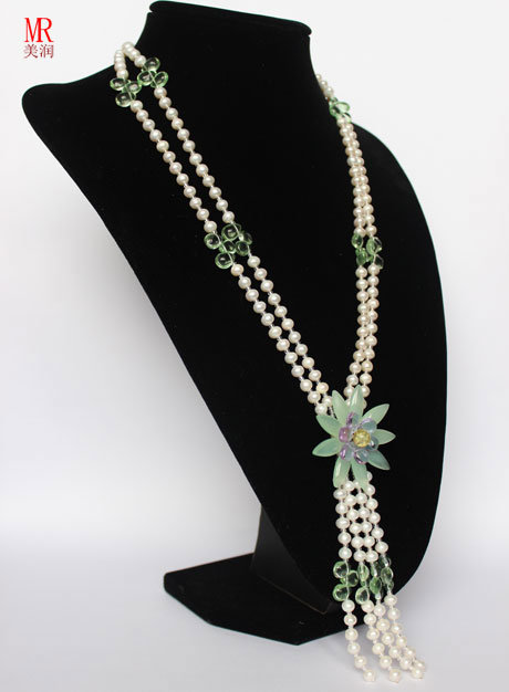 Long Fashion Natural Freshwater Pearl Necklace