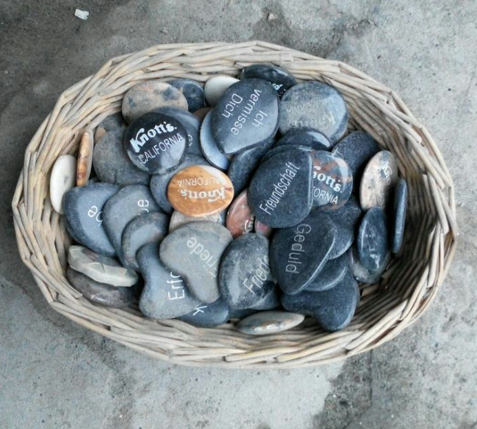 Colorful Stone for Park Road Decoration