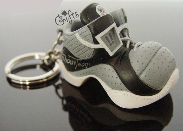 OEM Design Promotional Shoes Keyring