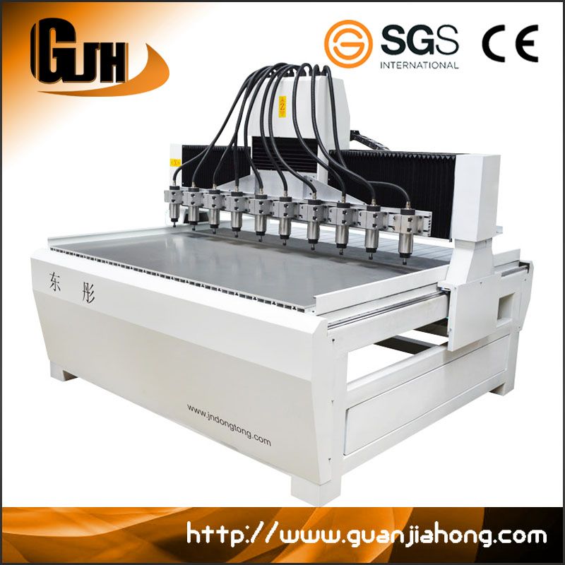 Japan Servo Motor, Taiwan Square Rail, Wood CNC Router Machine