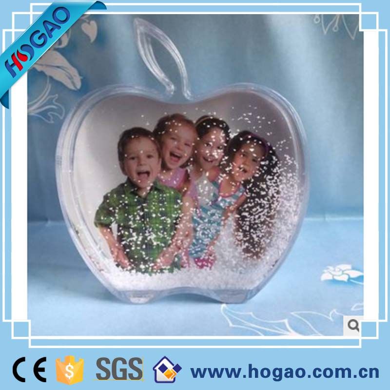 Manufacturers Selling Acrylic Contracted Modern Crystal Apple Picture Frames Plastic Snow Globe