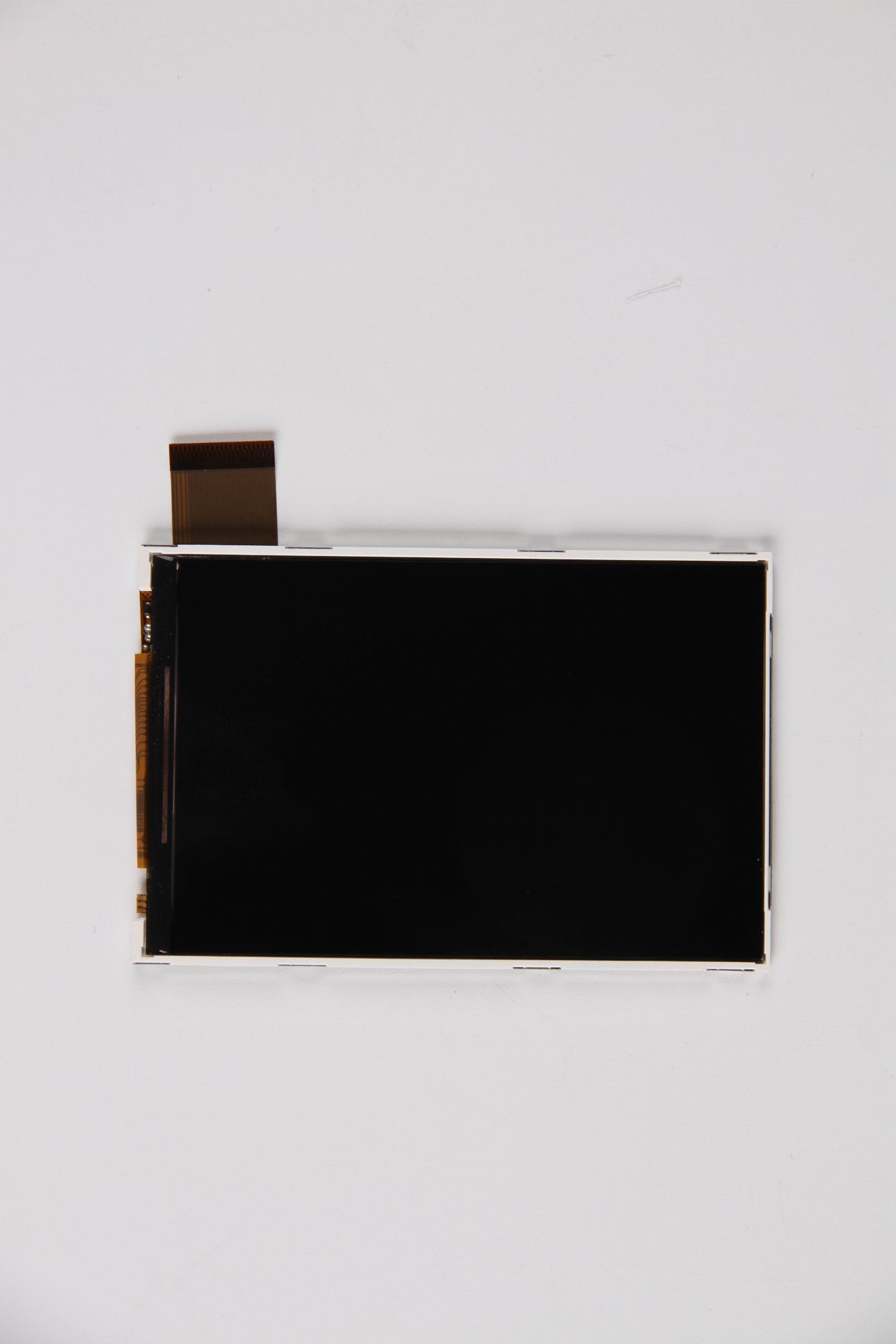 3.2'' TFT LCD Module with 240*RGB*400 TFT Display for Office Automation