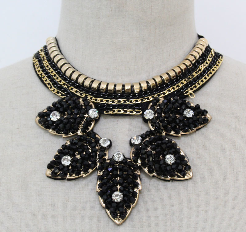 Ladies Costume Jewelry High Quality Crystal Chunky Choker Necklace (JE0135)