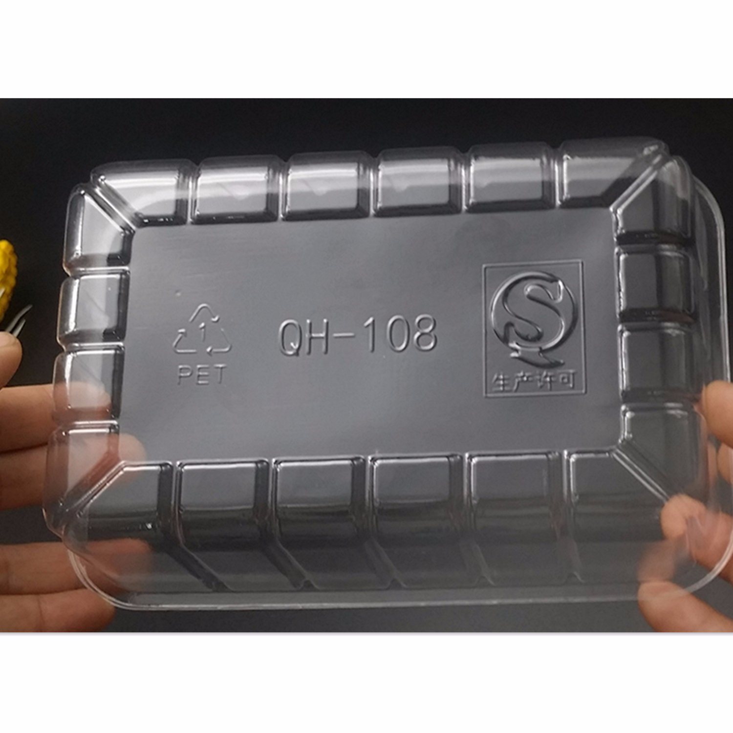 Pet Disposable Plastic Clamshell Fruit Container Box Manufacturer