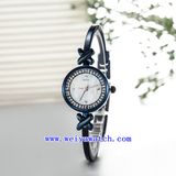 Custom Brand Watch Vogue Wrist Watches (WY-010H)