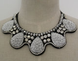 High Quality Beaded Crystal Fashion Charm Costume Necklace (JE0033)