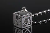 2015 Exclusively Designed Square Shape Diamond Inner Fashion Pendant