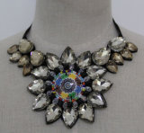 New Fashion Bead Crystal Costume Collar Jewelry Necklace (JE0068-3)