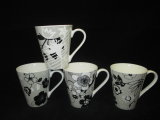 Wholesale V Shape Ceramic Coffee Mug with Black and White Flower Deisgn