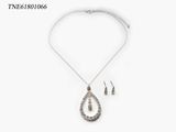 Latest Design Fashion Teardrop Pendant Necklace